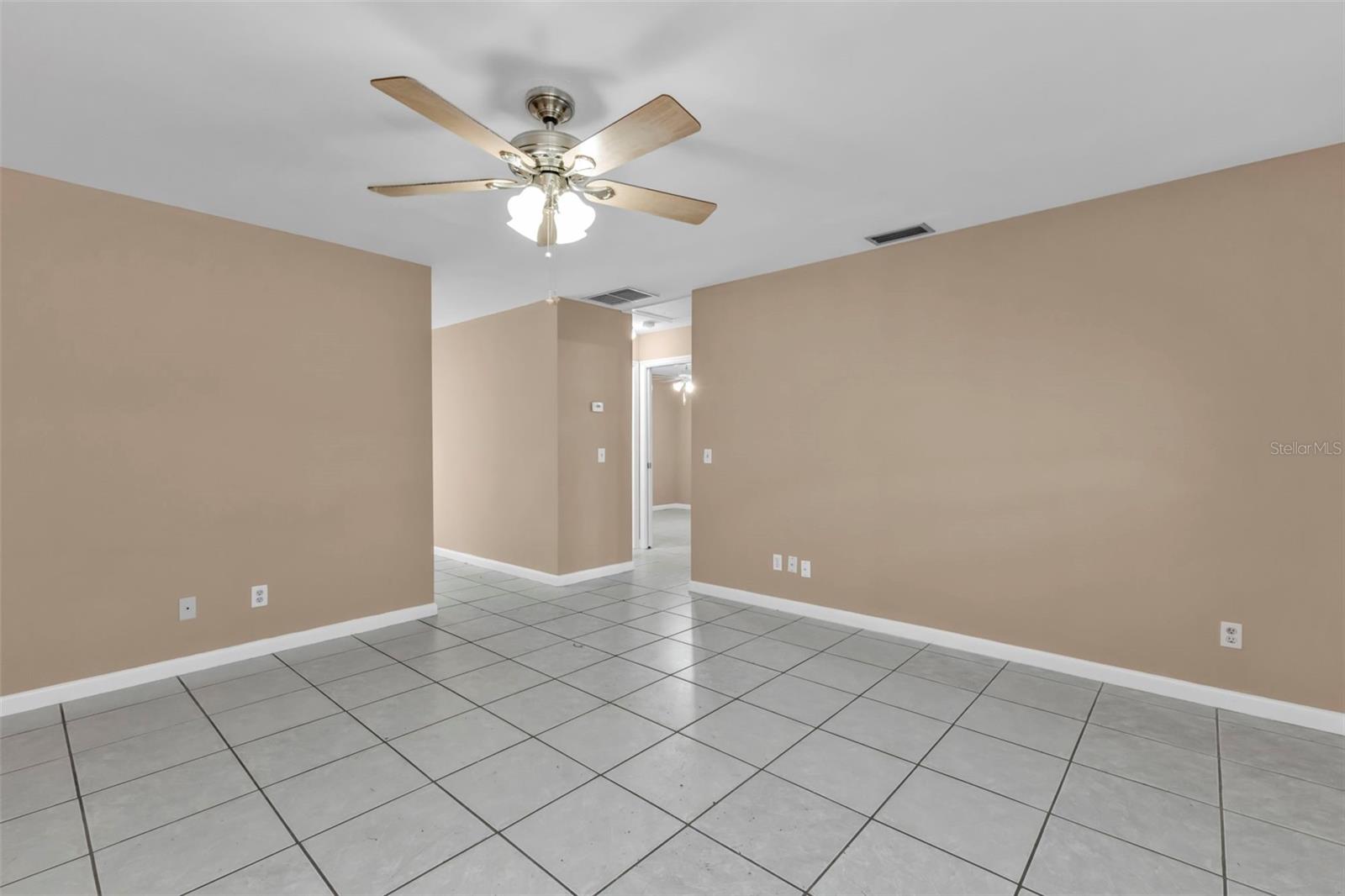 260 LOMOND DR, PORT CHARLOTTE, FL, 33953