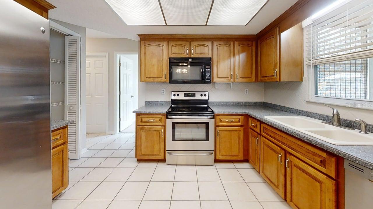 8516 VIVA VIA DR, HUDSON, FL, 34667