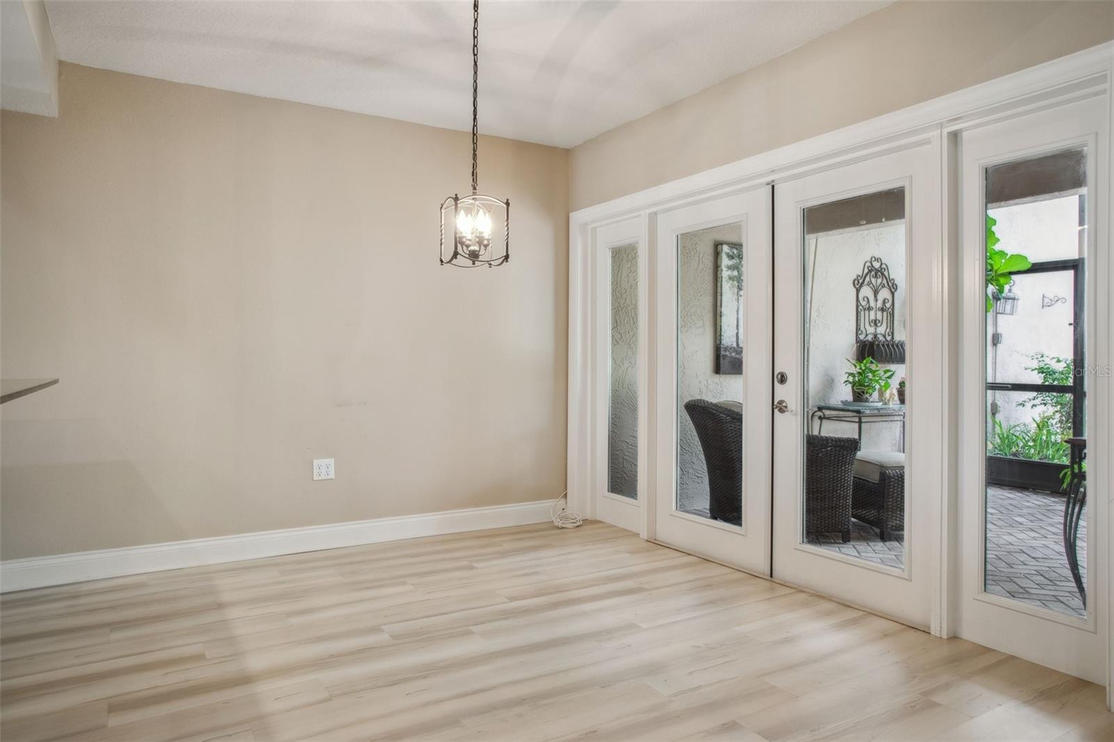 4230 HARTWOOD LN, TAMPA, FL, 33618