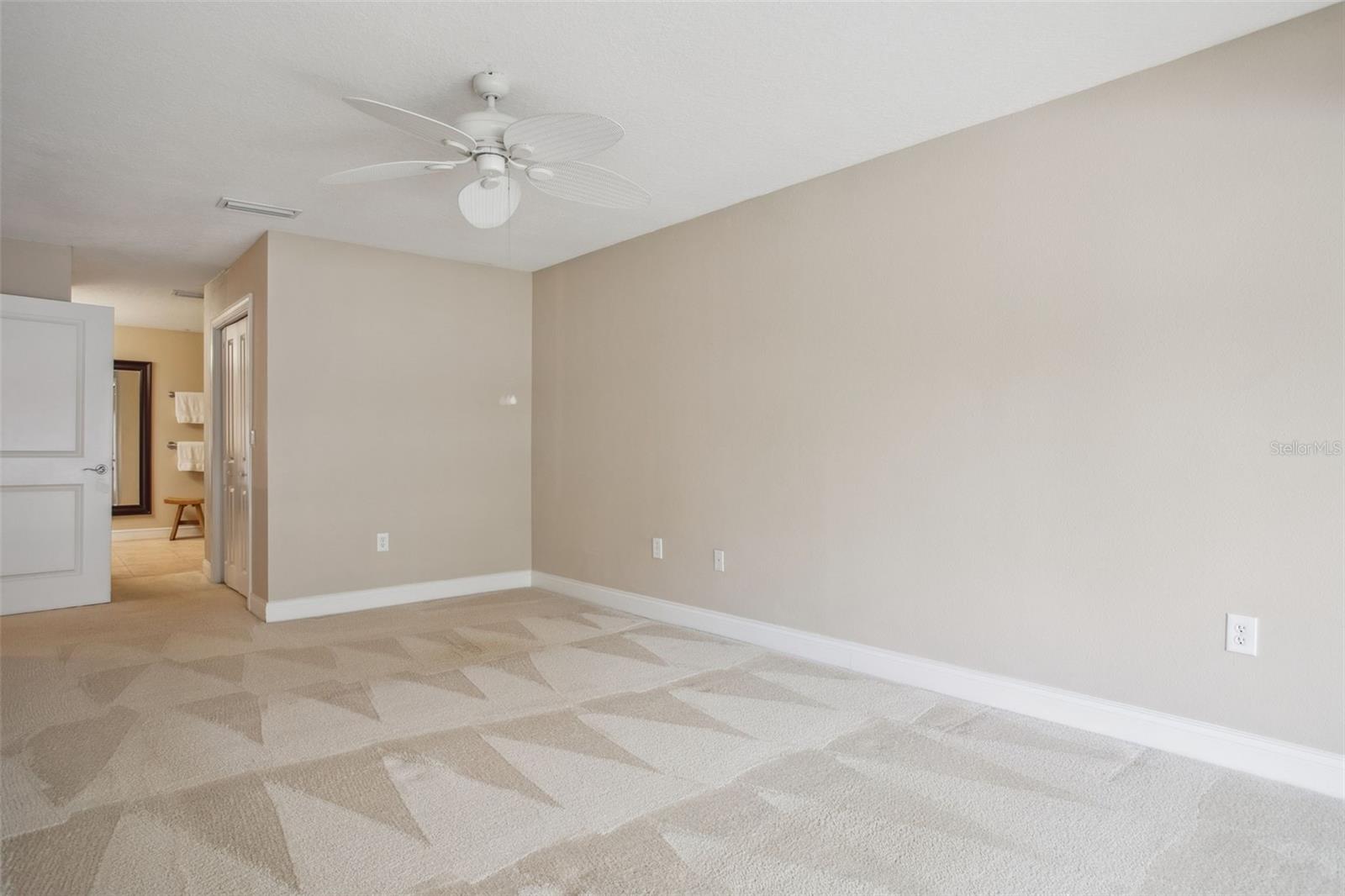4230 HARTWOOD LN, TAMPA, FL, 33618