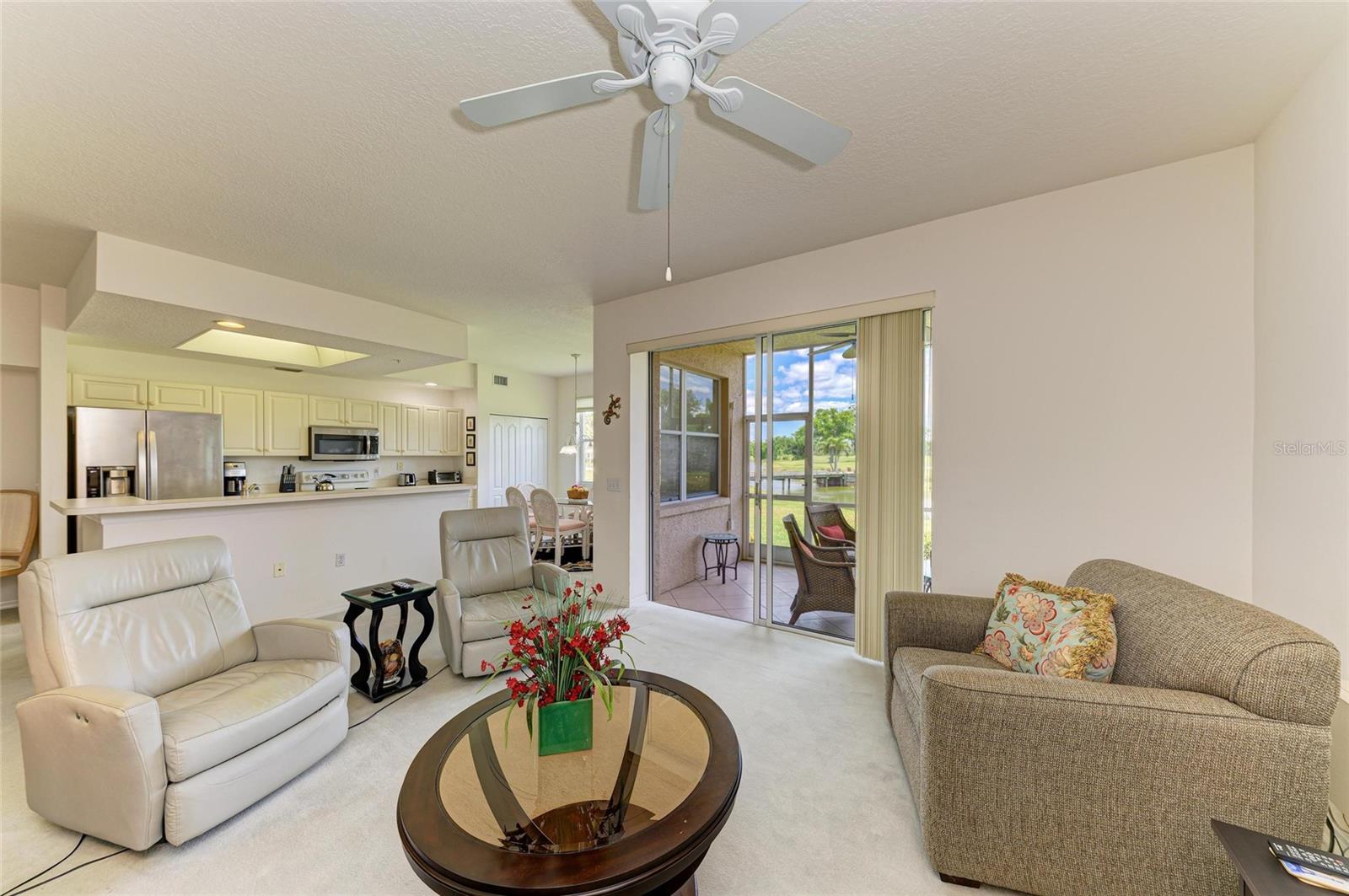 A4647976 Property Photo