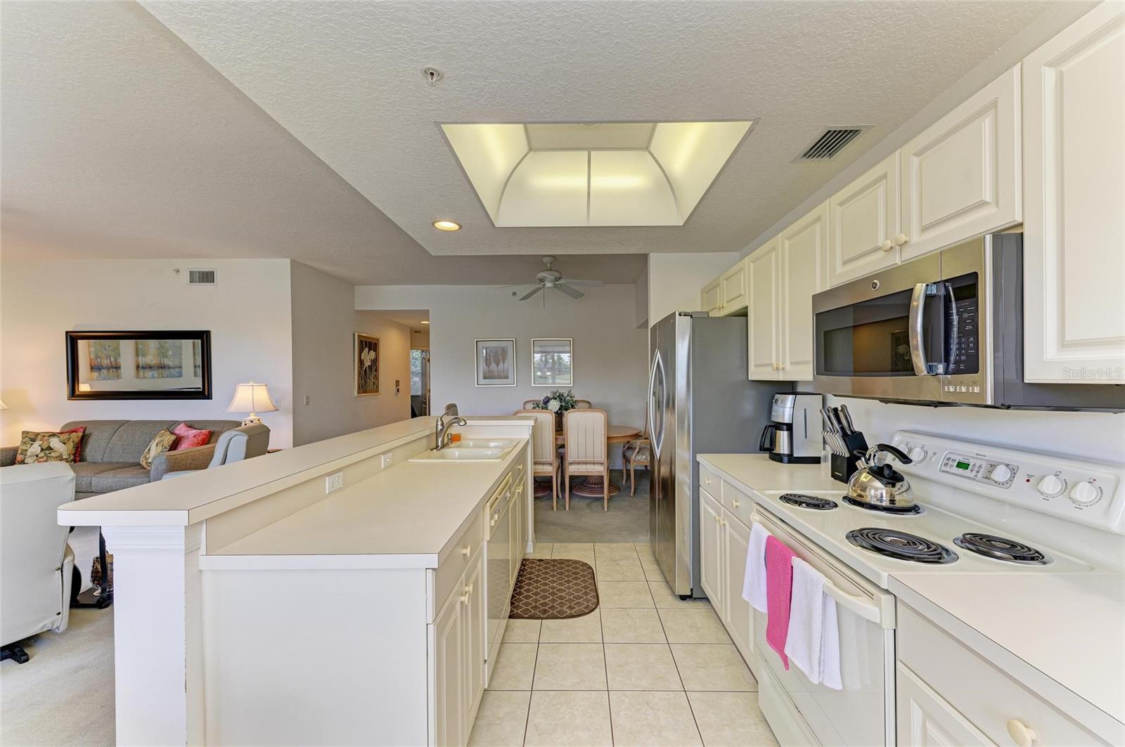 A4647976 Property Photo
