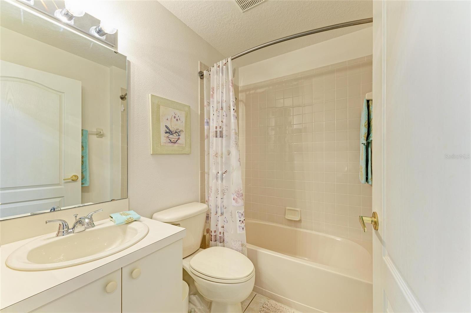 A4647976 Property Photo