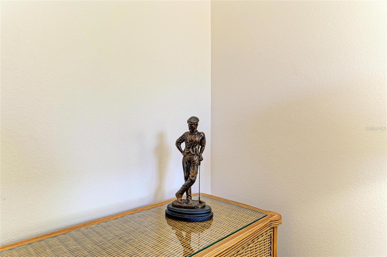 A4647976 Property Photo