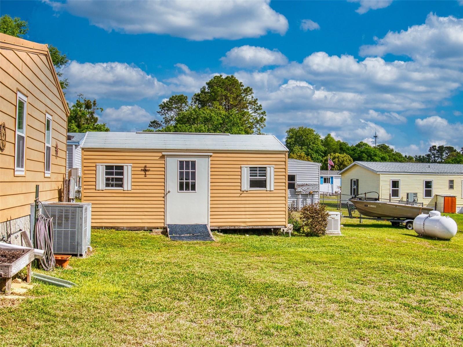 13137 SE 47TH CT, BELLEVIEW, FL, 34420