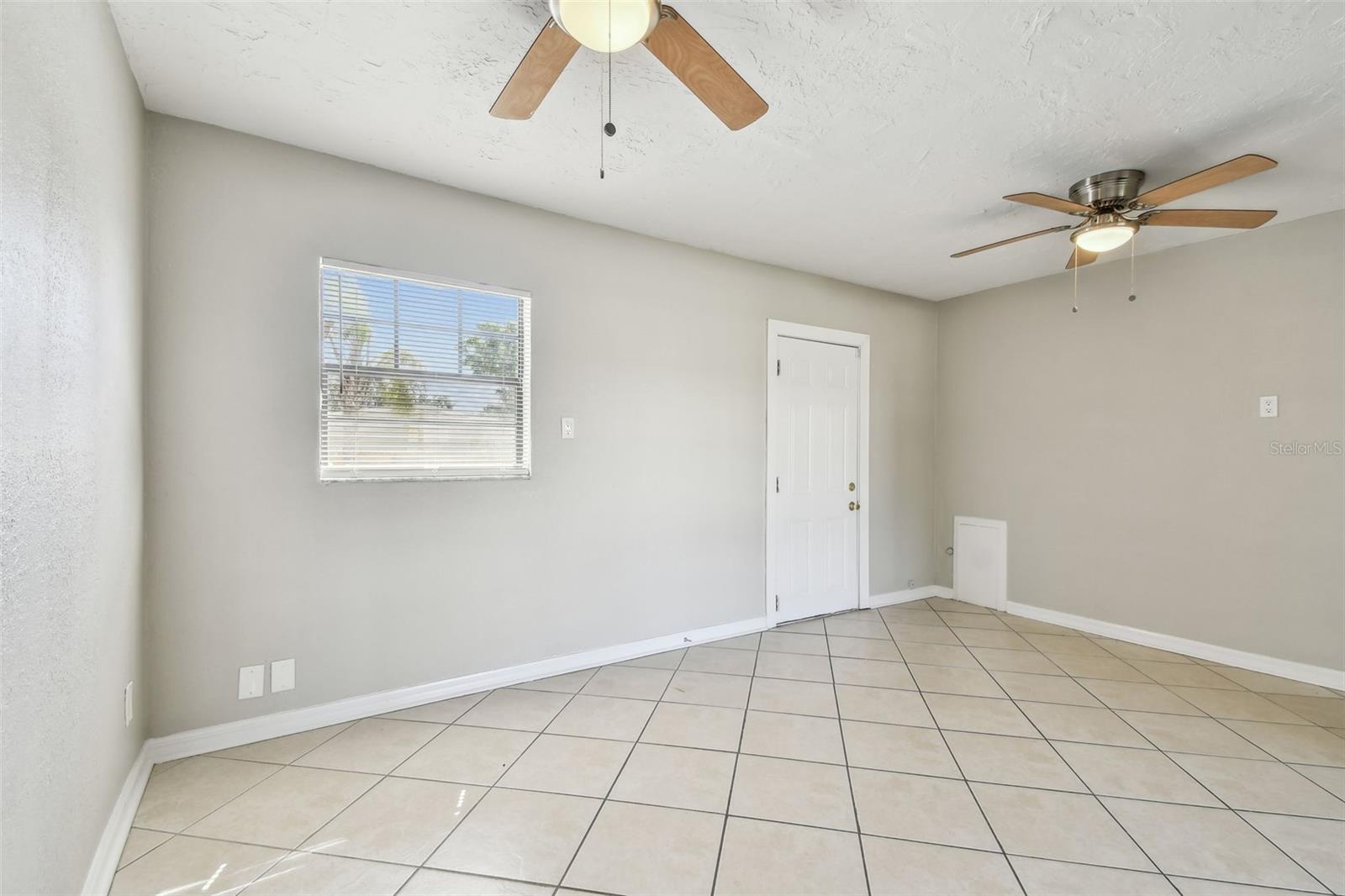 5601 16TH ST N, ST PETERSBURG, FL, 33703