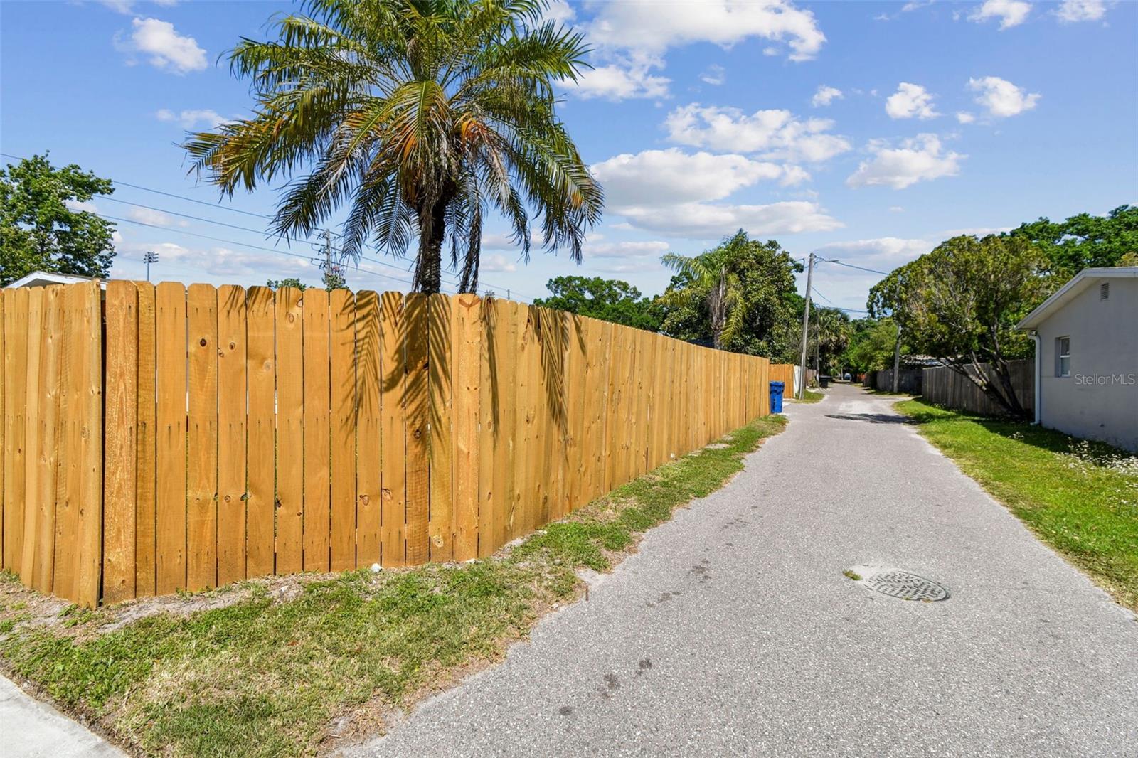 5601 16TH ST N, ST PETERSBURG, FL, 33703