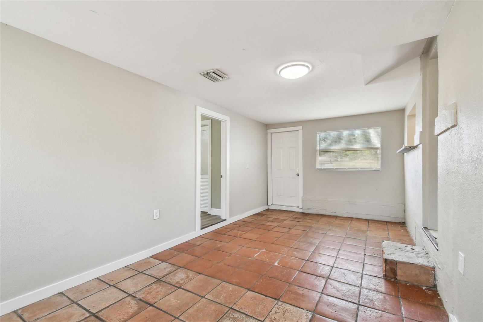 5601 16TH ST N, ST PETERSBURG, FL, 33703