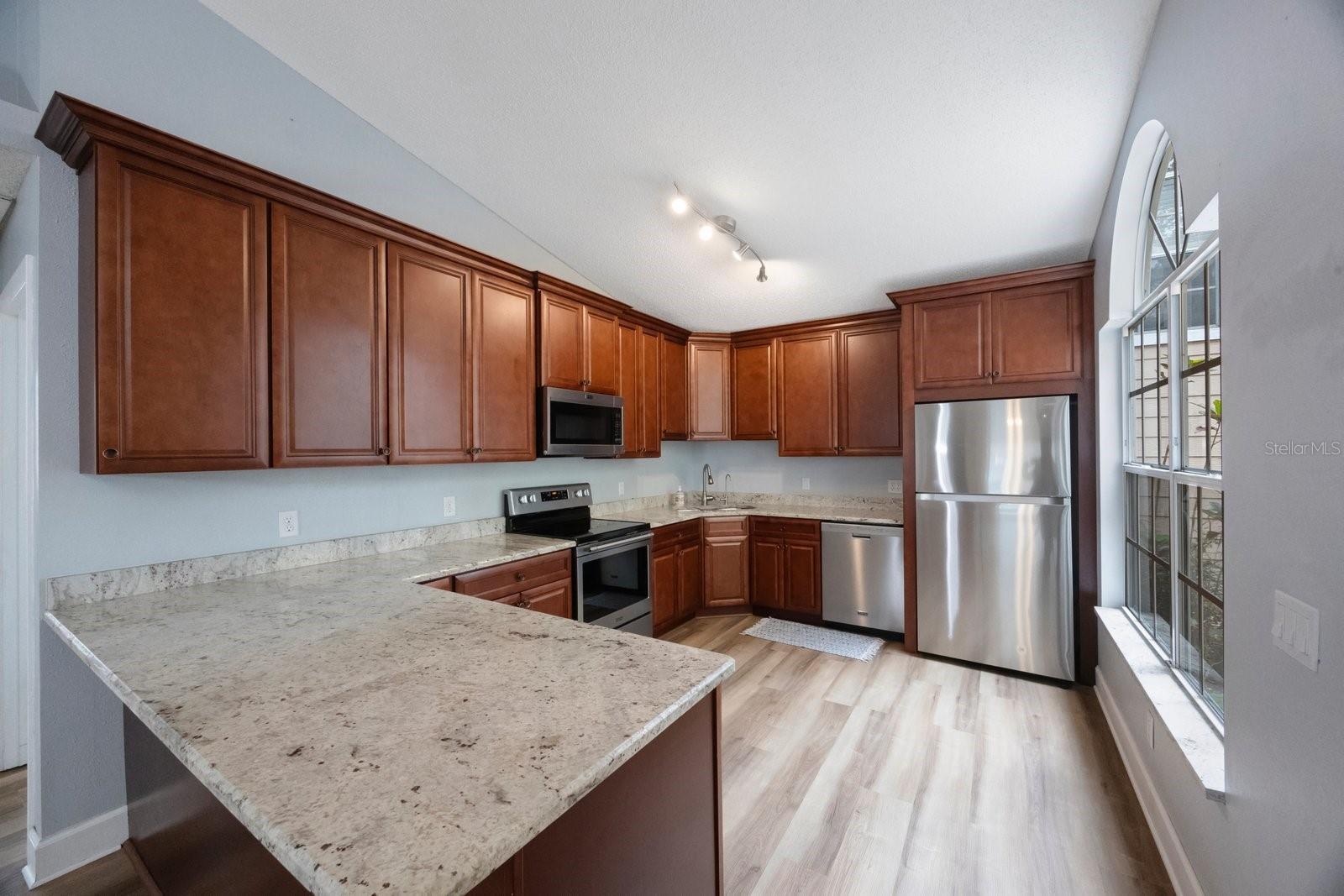2381 HOUNDS TRL, PALM HARBOR, FL, 34683