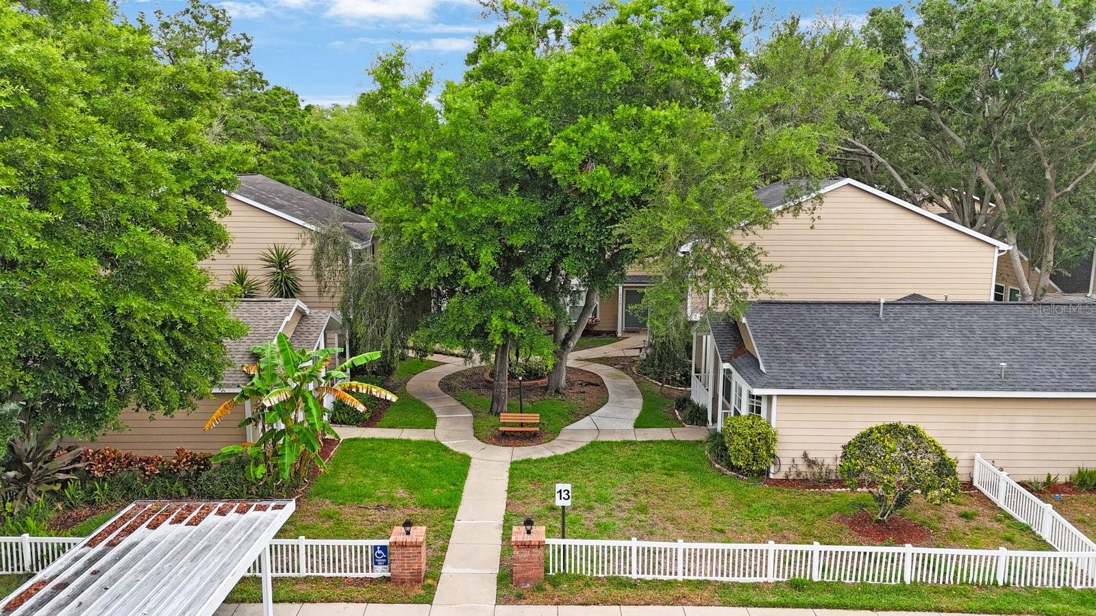 2381 HOUNDS TRL, PALM HARBOR, FL, 34683