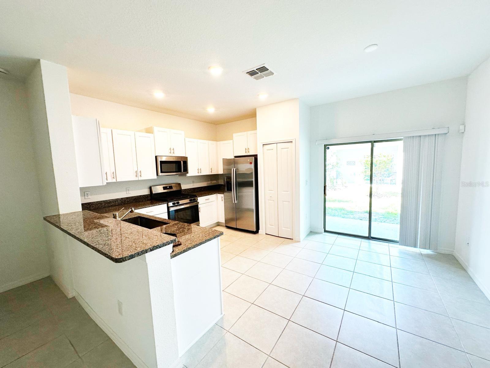 8239 CRESCENT OAKS DR, NEW PORT RICHEY, FL, 34655