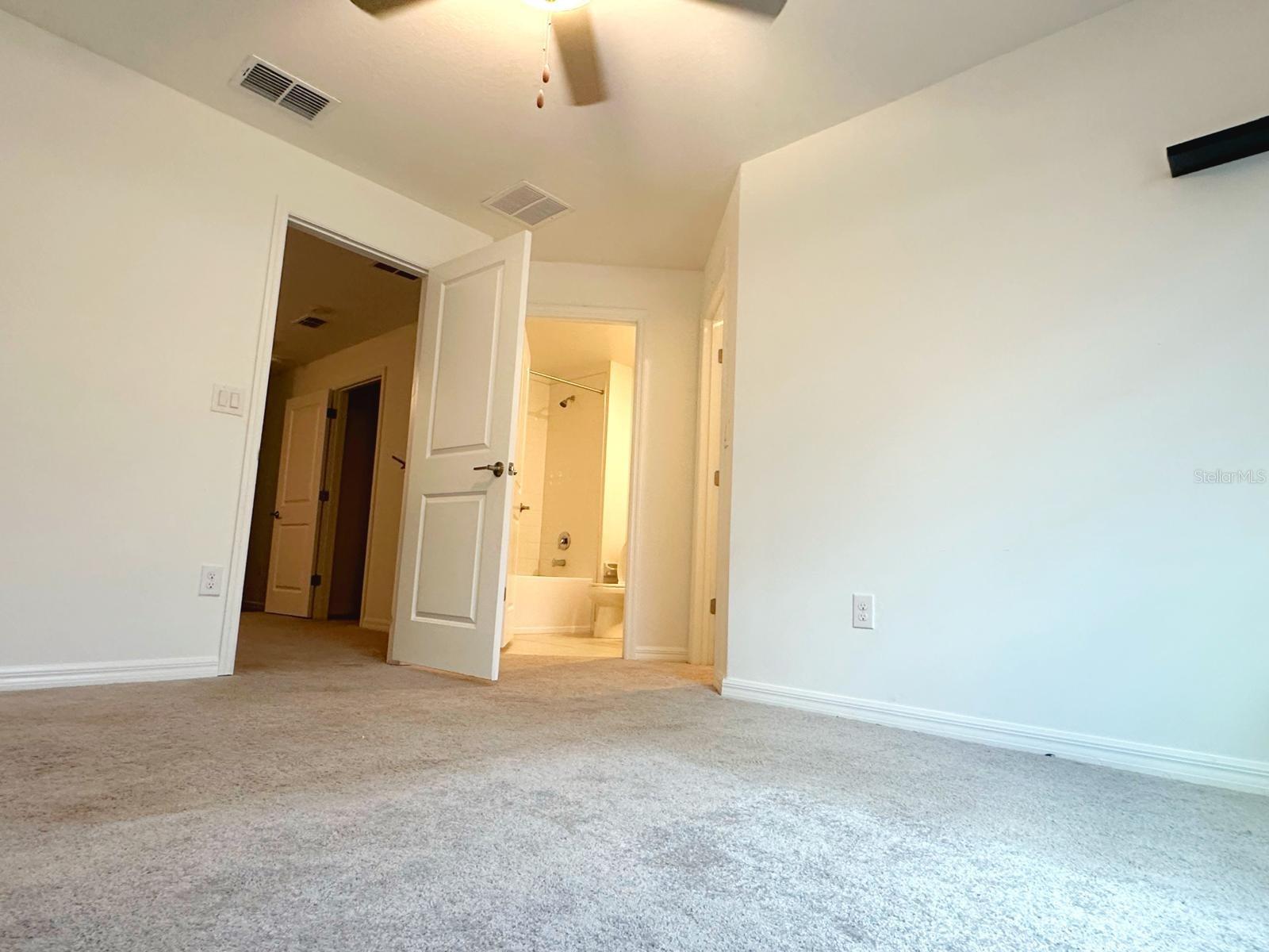 8239 CRESCENT OAKS DR, NEW PORT RICHEY, FL, 34655