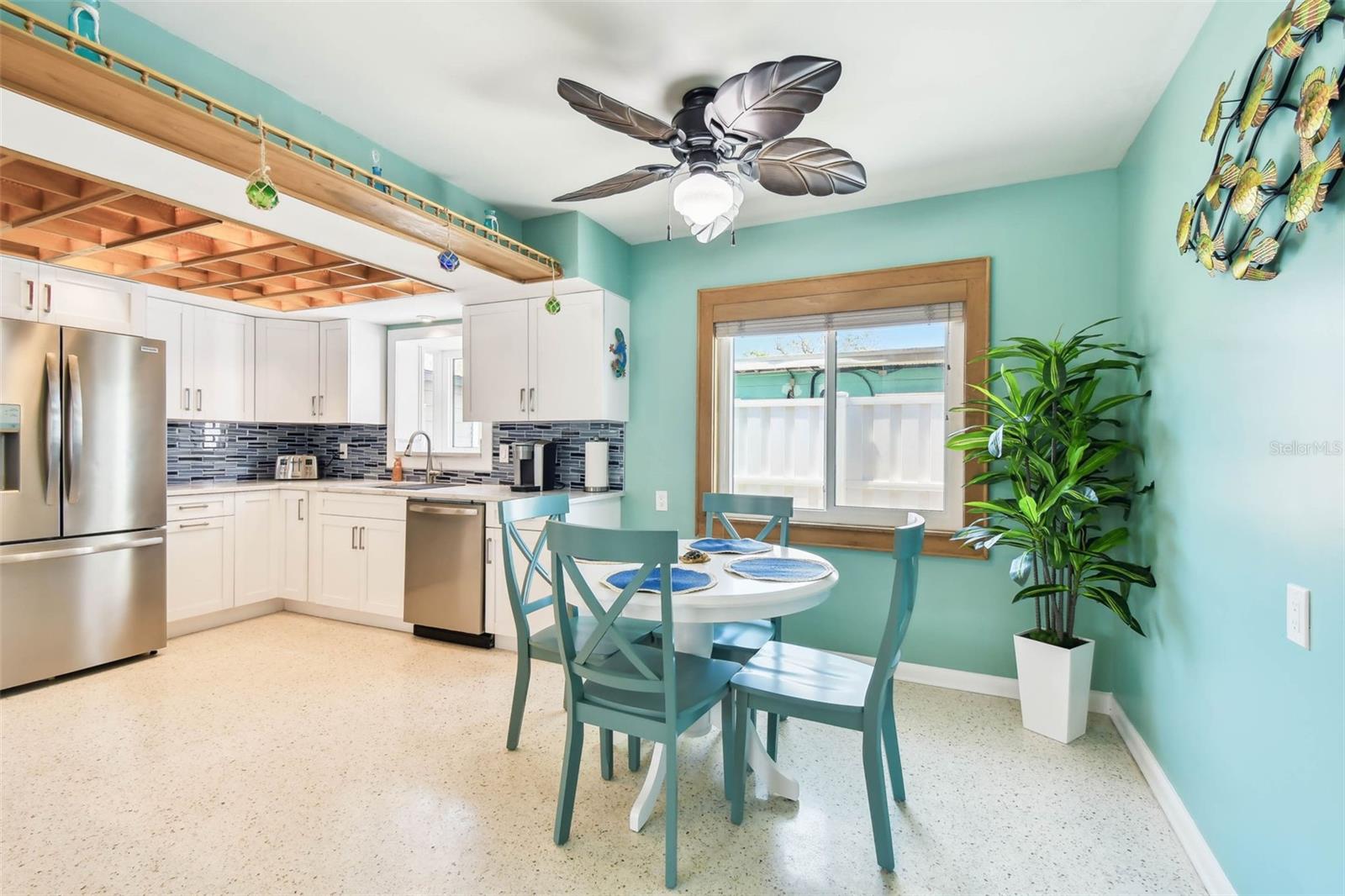 18102 2ND ST E, REDINGTON SHORES, FL, 33708