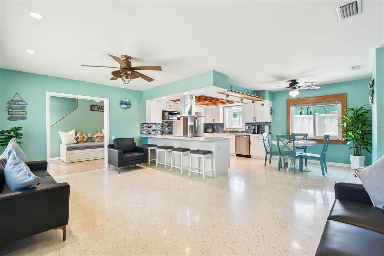 18102 2ND ST E, REDINGTON SHORES, FL, 33708