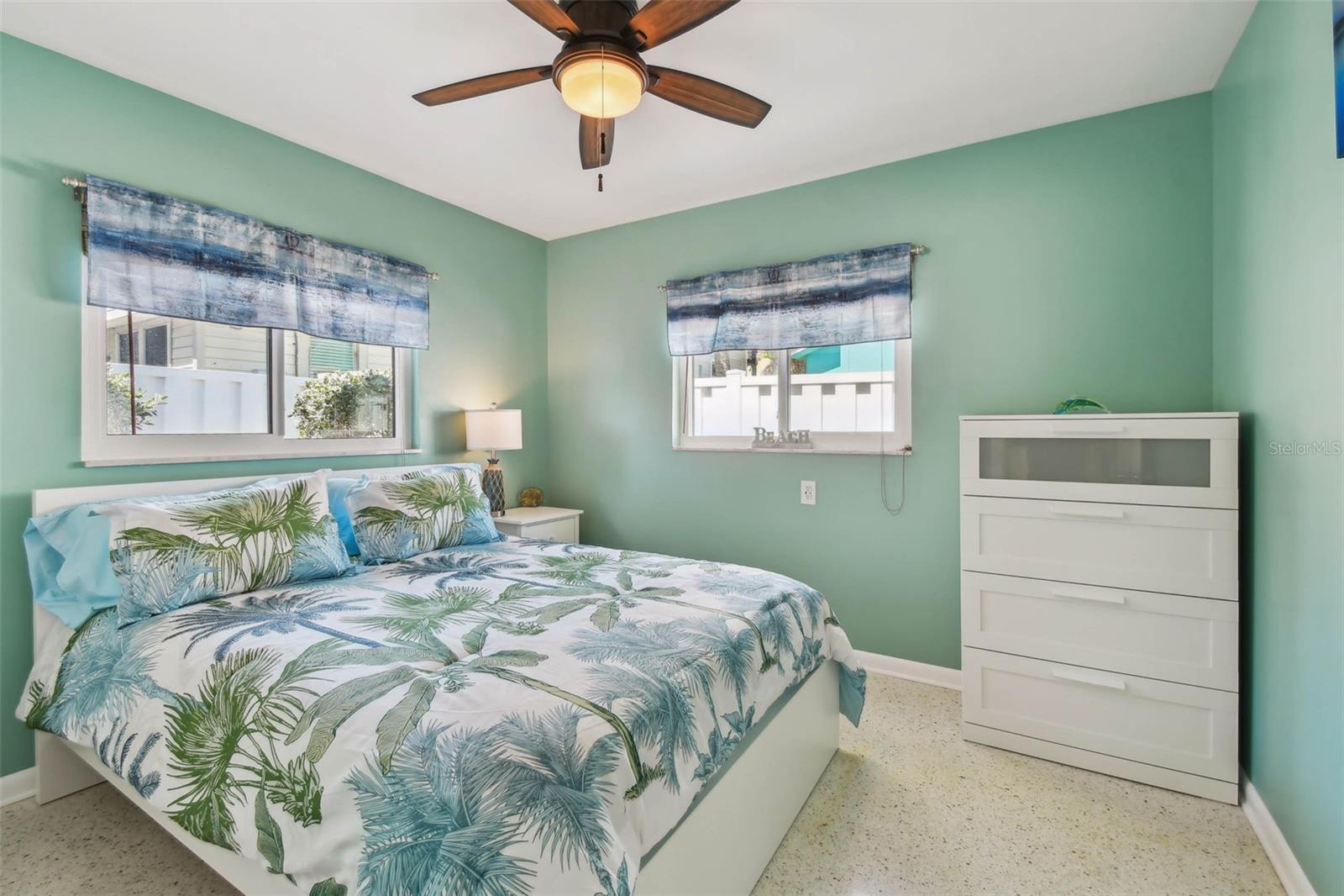 18102 2ND ST E, REDINGTON SHORES, FL, 33708