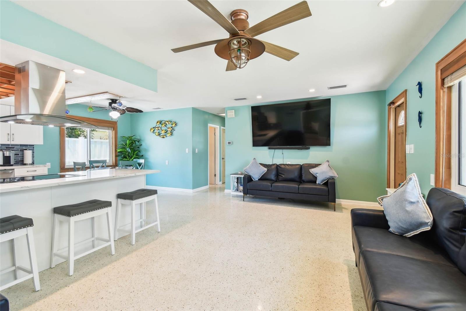 18102 2ND ST E, REDINGTON SHORES, FL, 33708