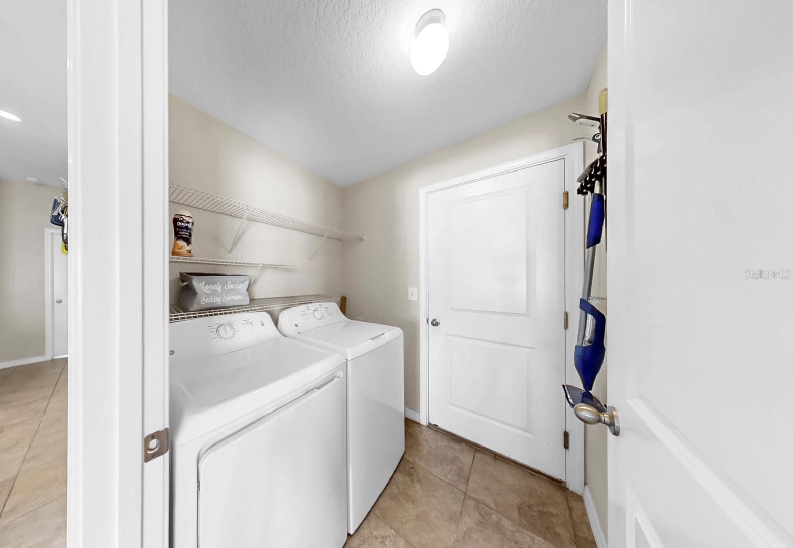 11208 LELAND GROVES DR, RIVERVIEW, FL, 33579