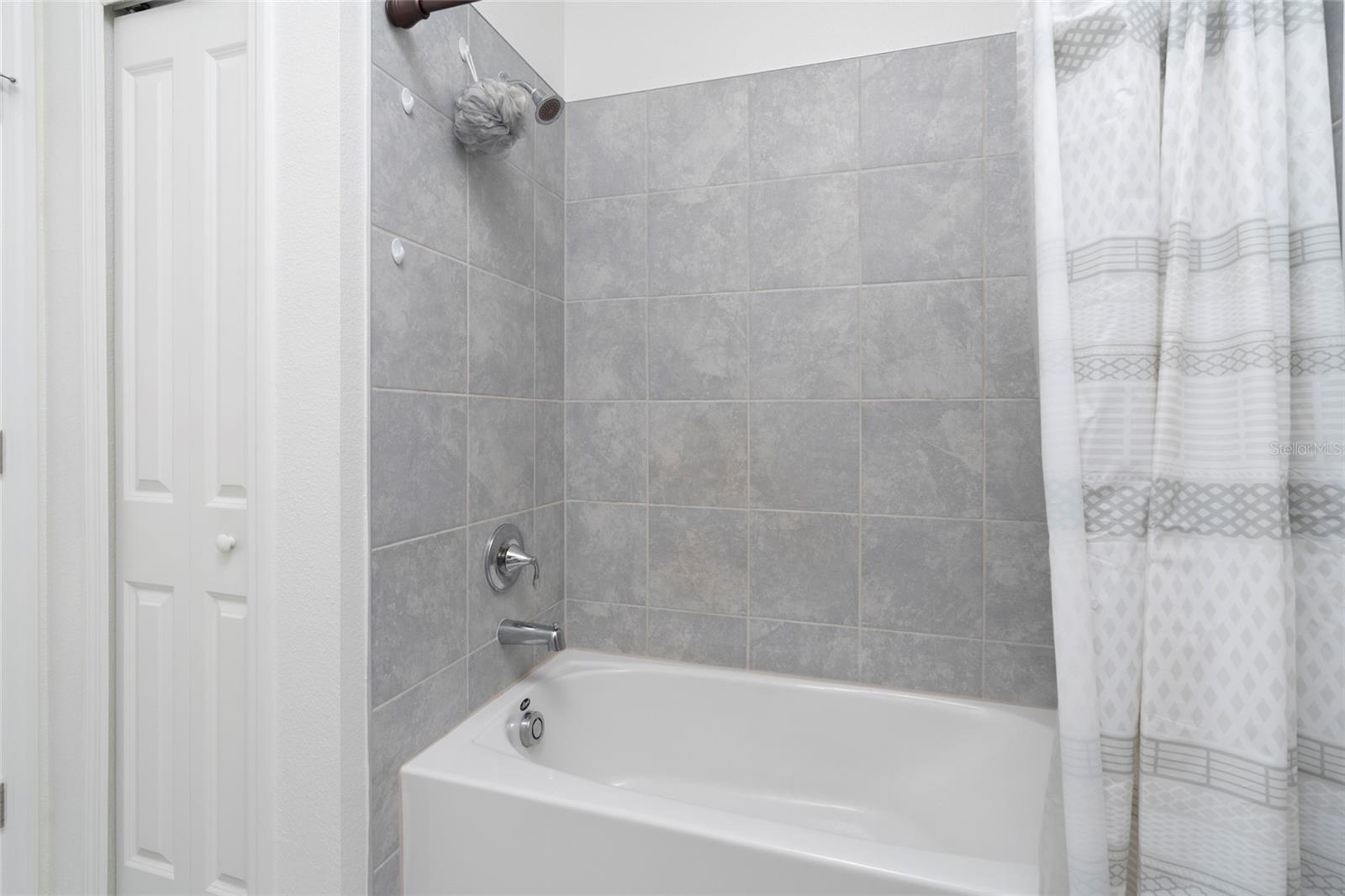 853 LAUREL VIEW WAY, GROVELAND, FL, 34736