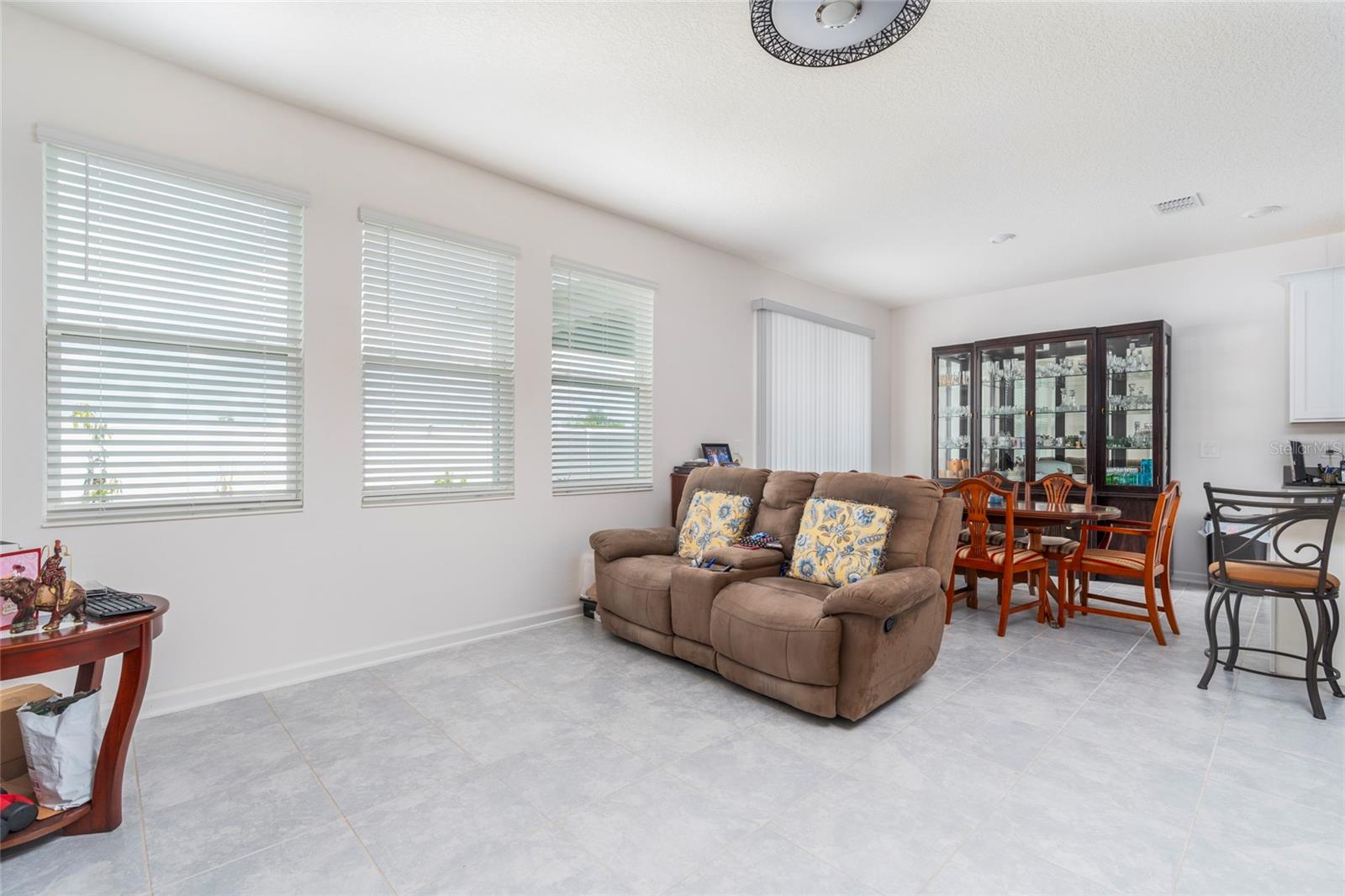 853 LAUREL VIEW WAY, GROVELAND, FL, 34736