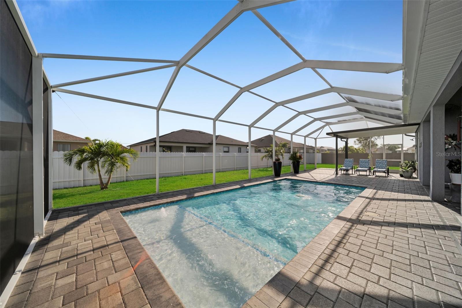 1214 EMBERS PKWY W, CAPE CORAL, FL, 33993