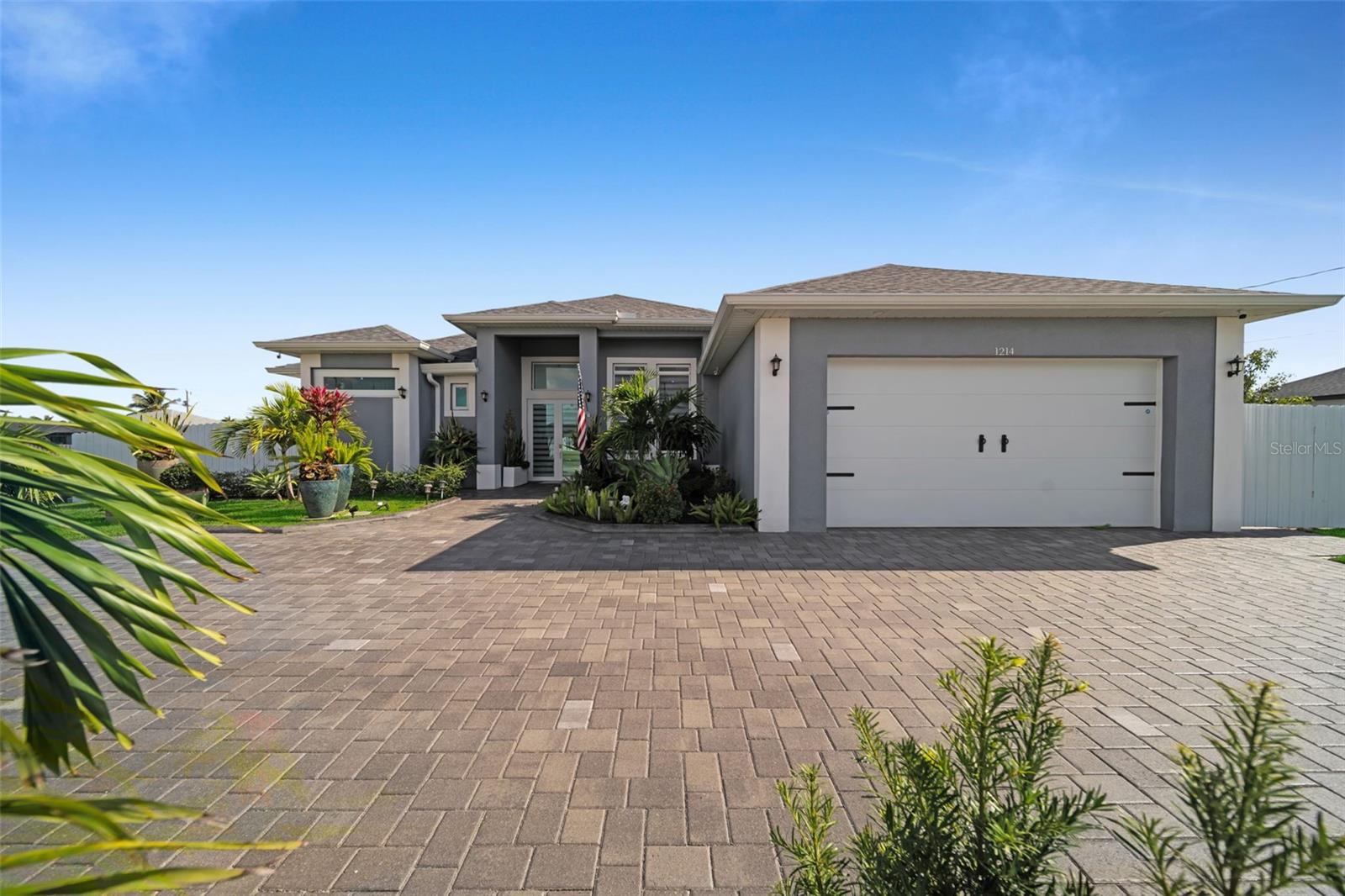 1214 EMBERS PKWY W, CAPE CORAL, FL, 33993
