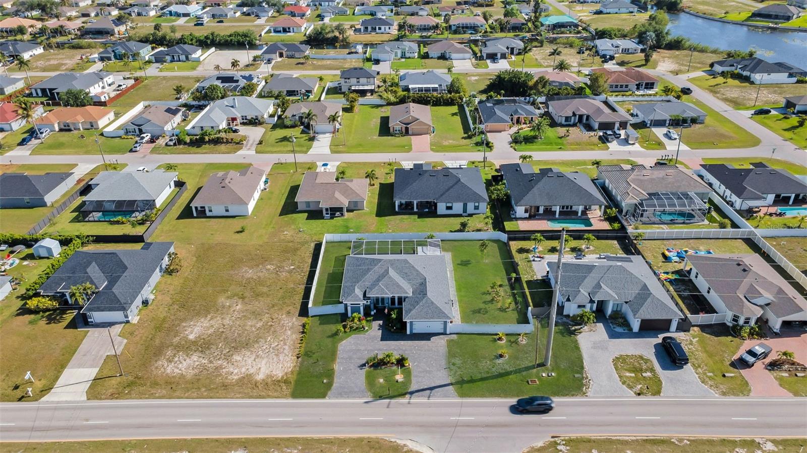 1214 EMBERS PKWY W, CAPE CORAL, FL, 33993