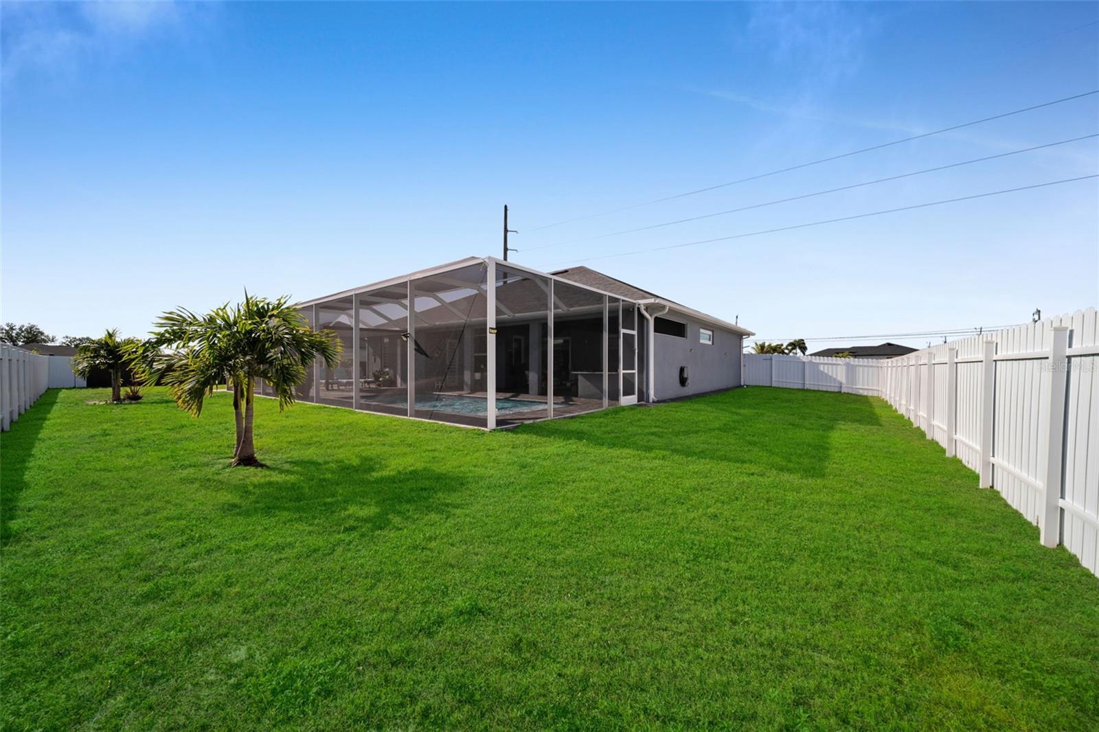 1214 EMBERS PKWY W, CAPE CORAL, FL, 33993