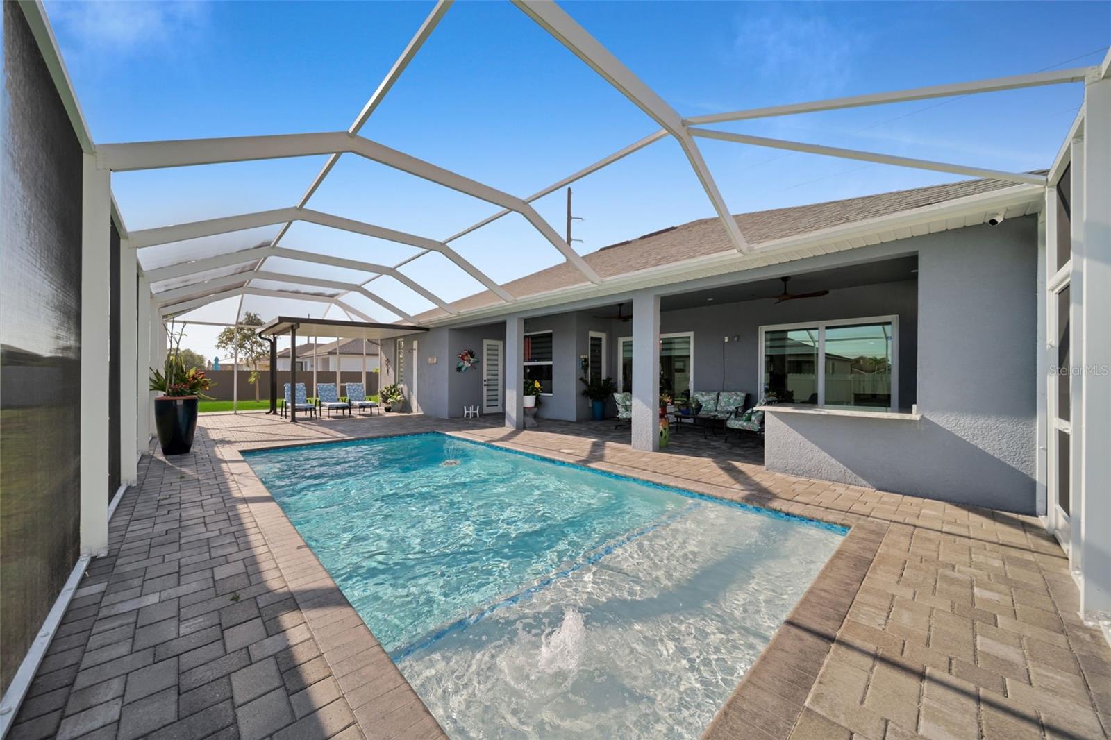 1214 EMBERS PKWY W, CAPE CORAL, FL, 33993