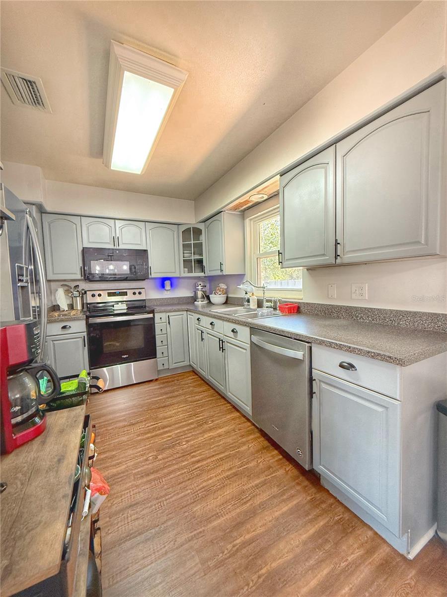 802 HASELTON ST, EUSTIS, FL, 32726