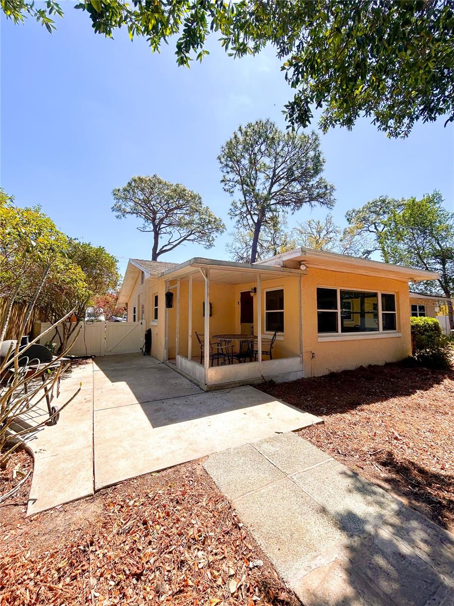 802 HASELTON ST, EUSTIS, FL, 32726