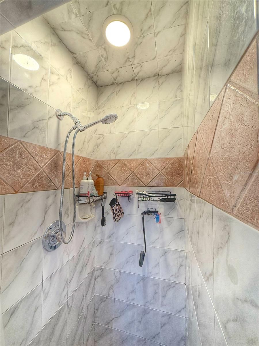 802 HASELTON ST, EUSTIS, FL, 32726