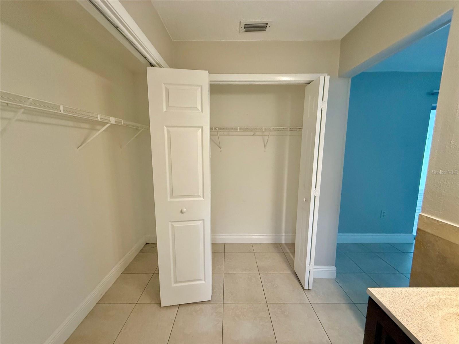 11612 PAINTED HILLS LN, TAMPA, FL, 33624