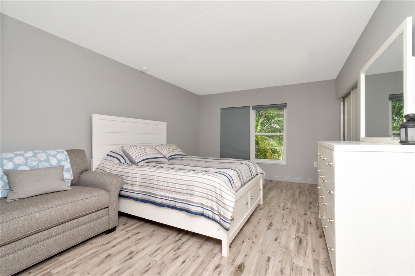 10351 REGAL DR #8, LARGO, FL, 33774
