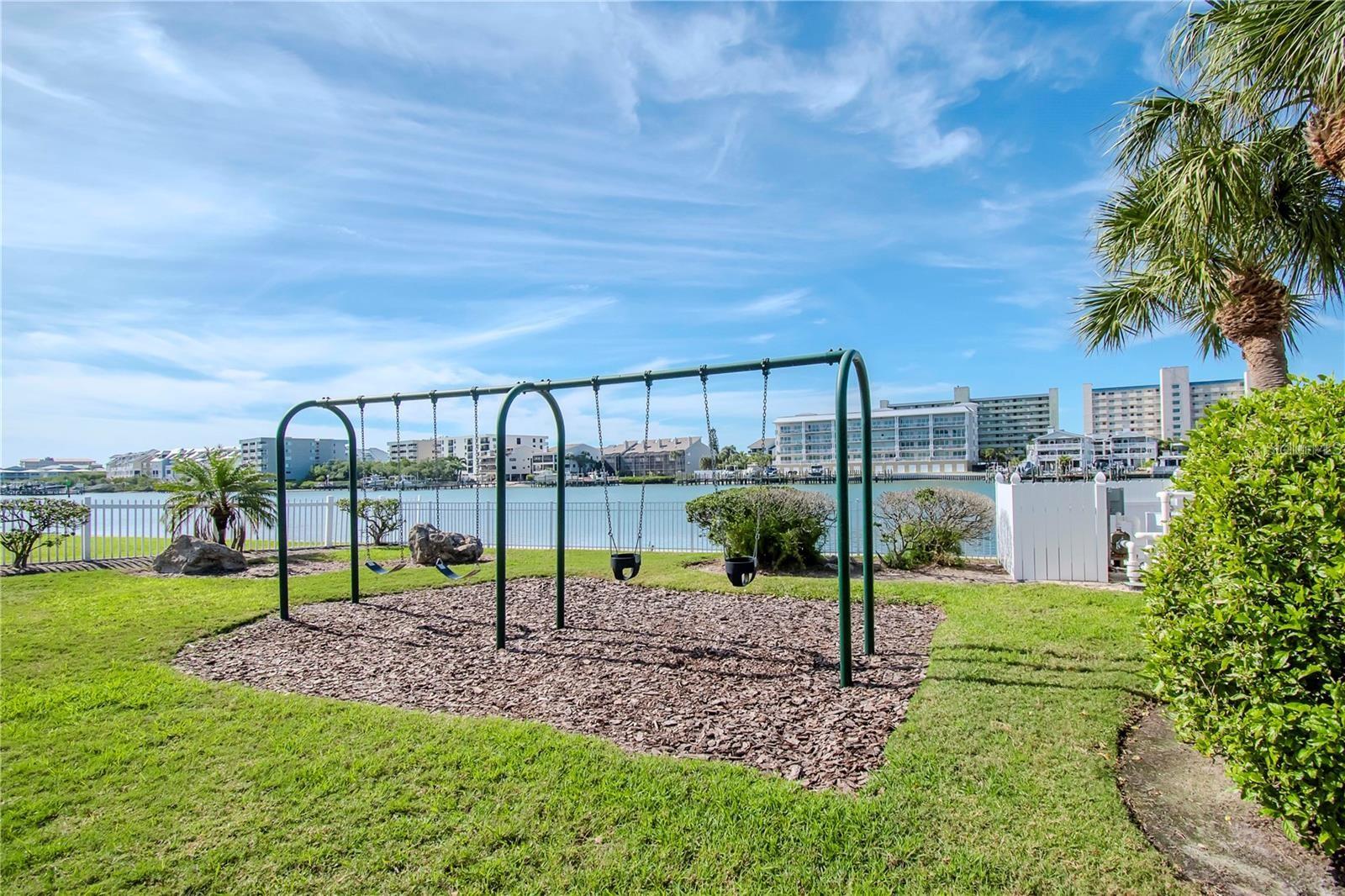 10351 REGAL DR #8, LARGO, FL, 33774