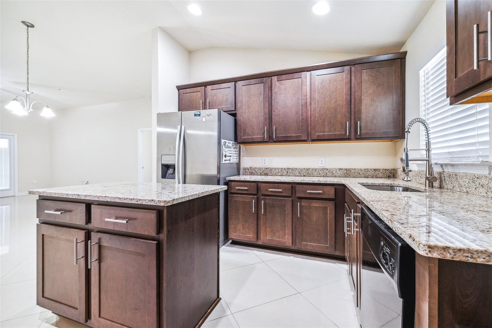 404 RIO GRANDE CT, POINCIANA, FL, 34759