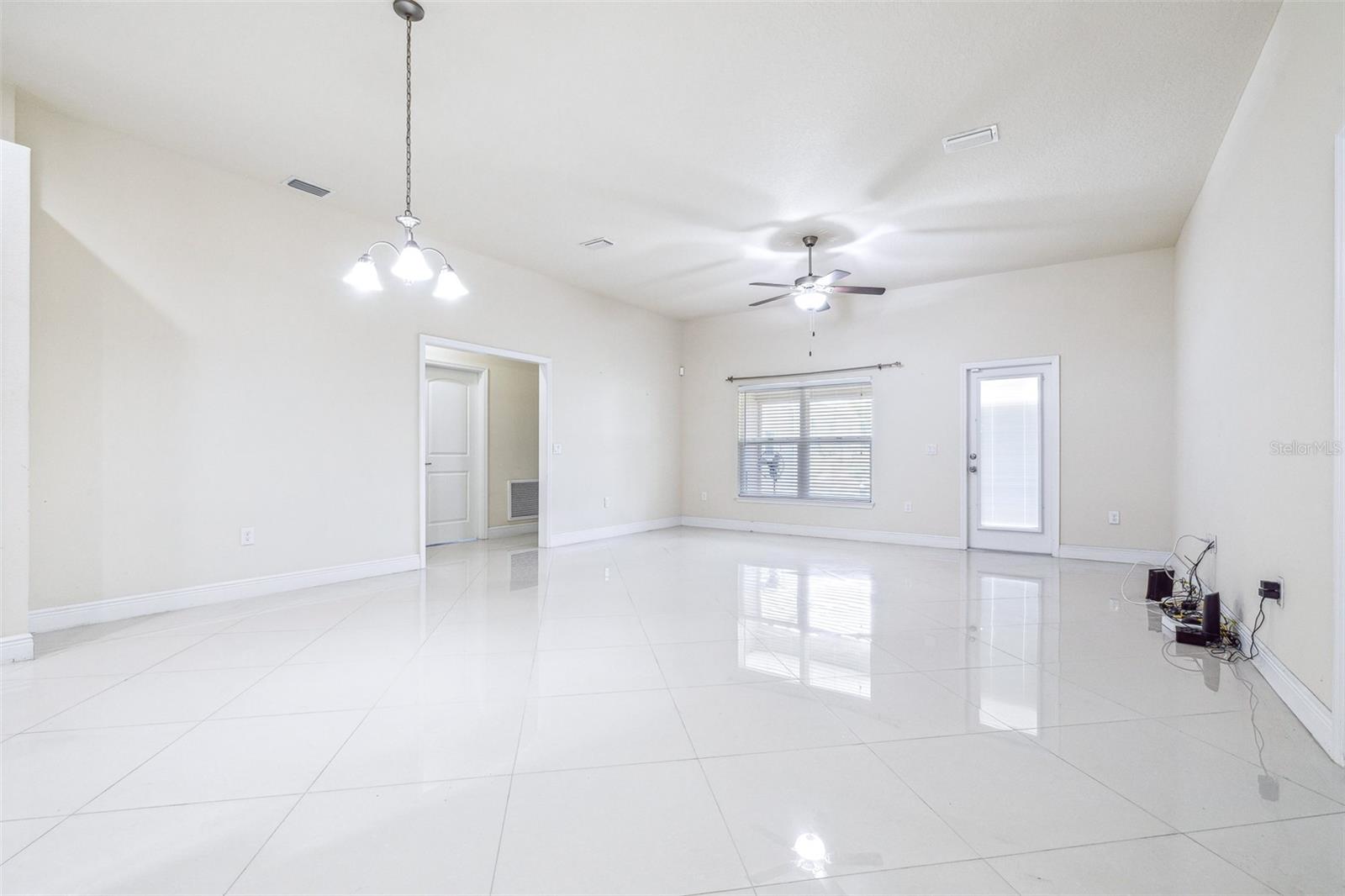 404 RIO GRANDE CT, POINCIANA, FL, 34759