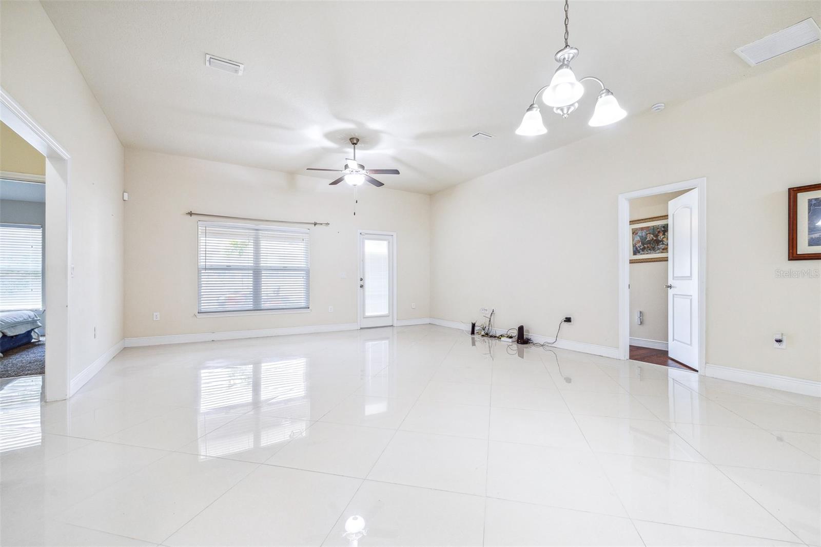 404 RIO GRANDE CT, POINCIANA, FL, 34759