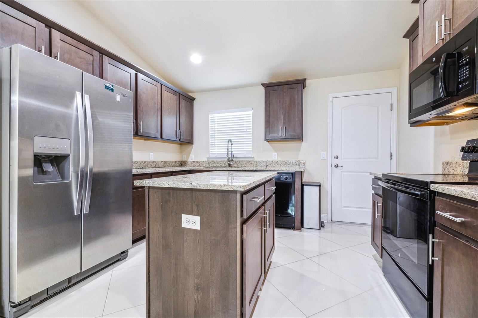 404 RIO GRANDE CT, POINCIANA, FL, 34759