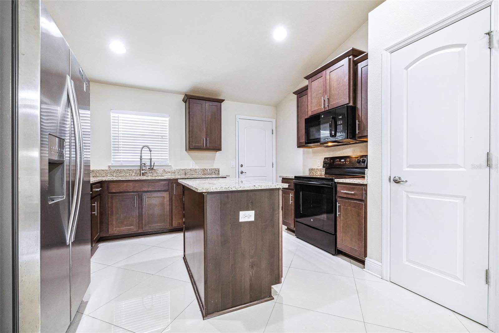 404 RIO GRANDE CT, POINCIANA, FL, 34759