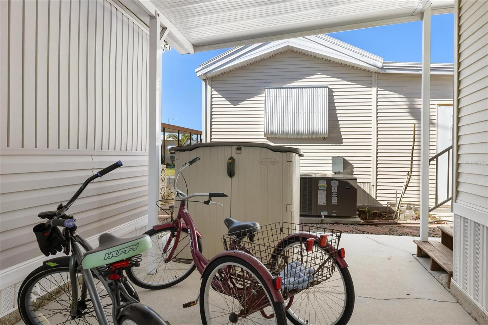 N6138327 Property Photo