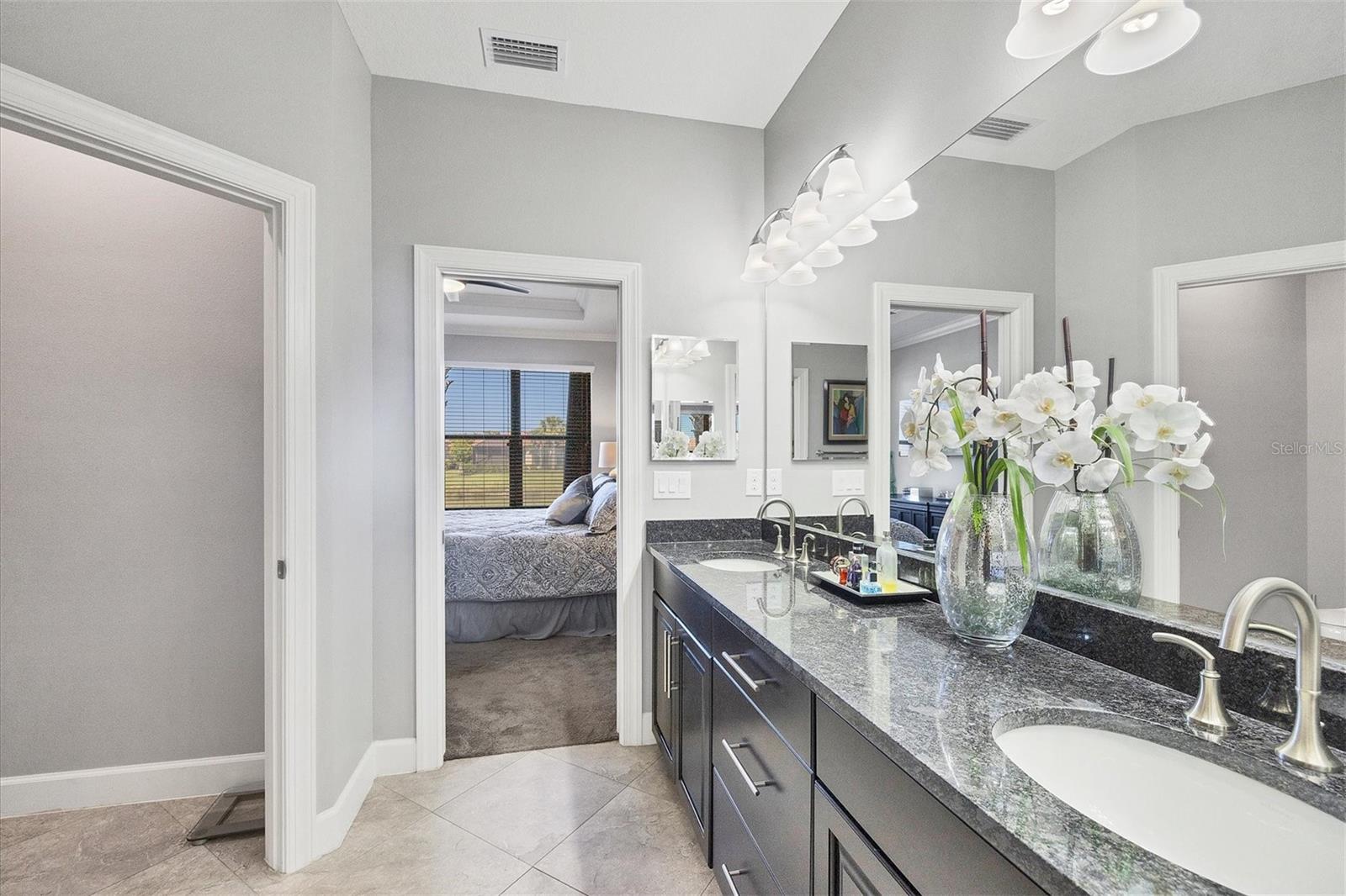 5879 CAVANO DR, SARASOTA, FL, 34231