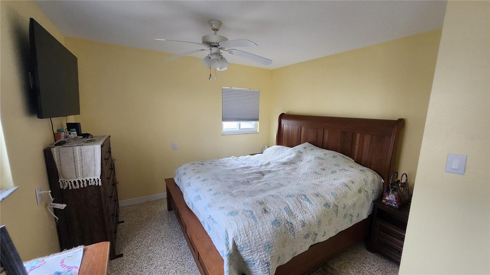 3302 W SHELL POINT RD, RUSKIN, FL, 33570