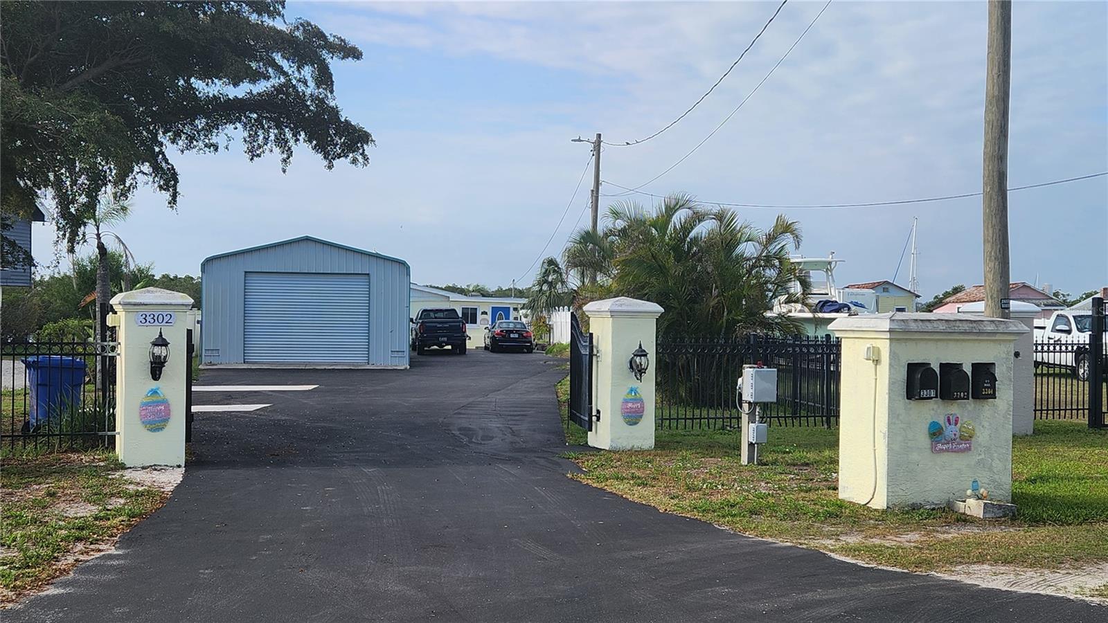 3302 W SHELL POINT RD, RUSKIN, FL, 33570