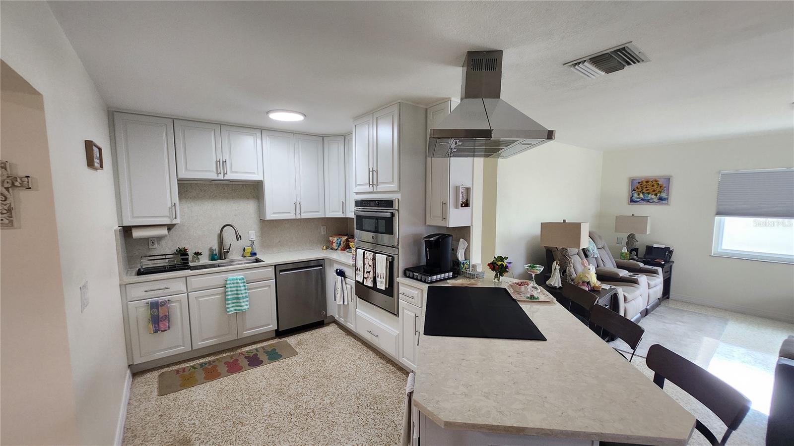 3302 W SHELL POINT RD, RUSKIN, FL, 33570