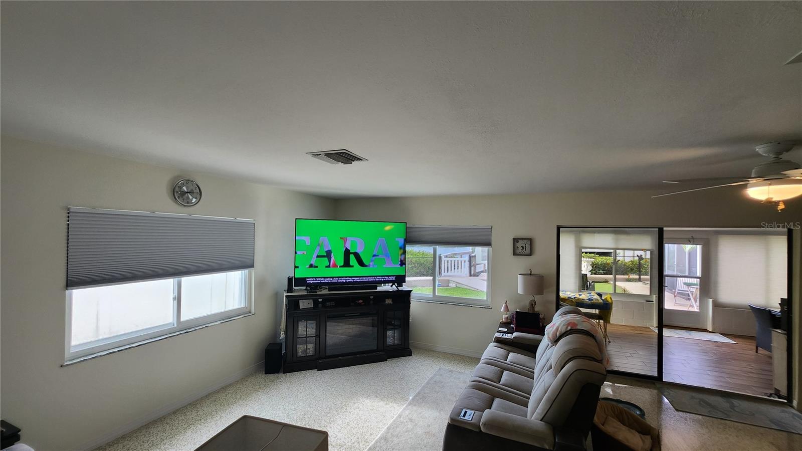 3302 W SHELL POINT RD, RUSKIN, FL, 33570