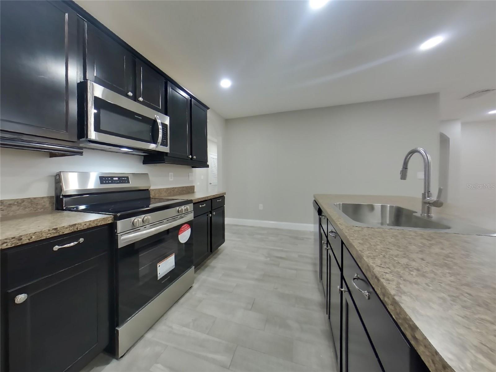 4012 WILLOW WALK DR, PALMETTO, FL, 34221
