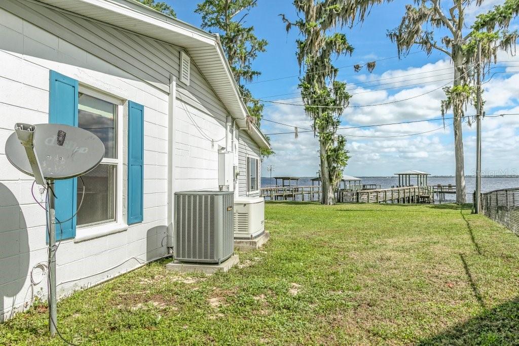 146 CREST BREEZE MNR, CRESCENT CITY, FL, 32112