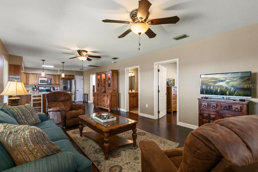 146 CREST BREEZE MNR, CRESCENT CITY, FL, 32112