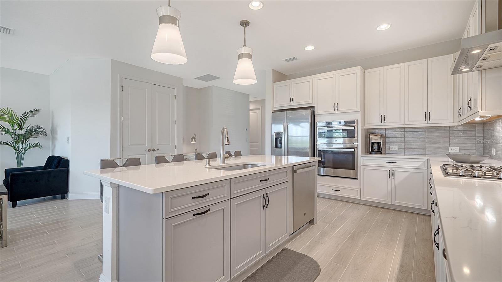 4725 ANTRIM DR, SARASOTA, FL, 34240