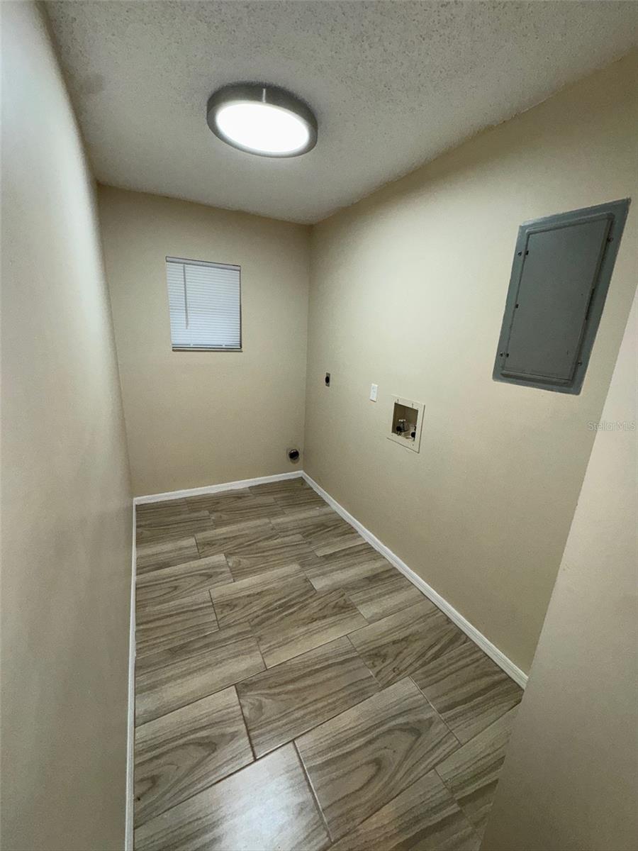 1422-1422 NE 17TH AVE, OCALA, FL, 34470